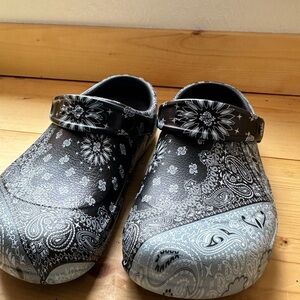 Crocs W(9)